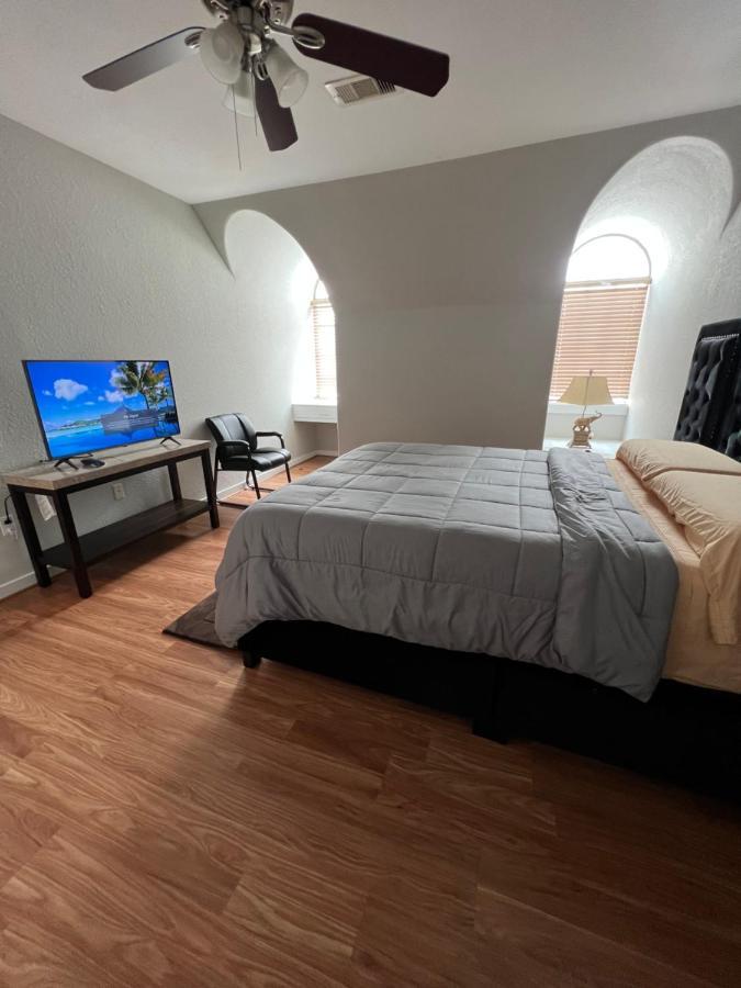 Willa Luxuria Mini-Mansion Near Houston Downtown Zewnętrze zdjęcie